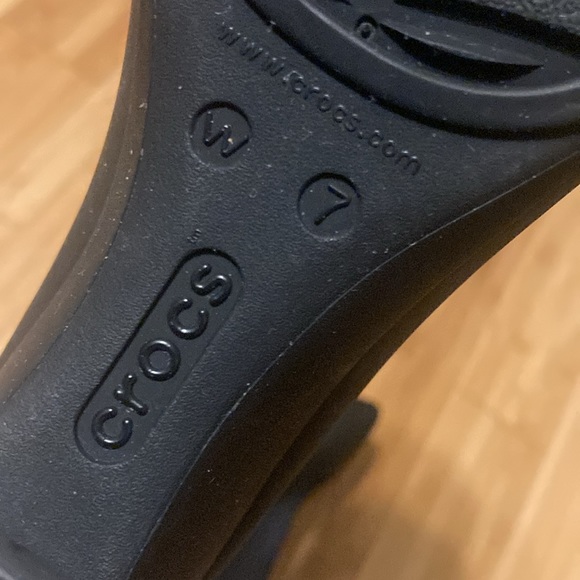 Crocs Women’s Dual Comfort Heel Pumps Slip On Shoes Size 7 - Picture 5 of 5